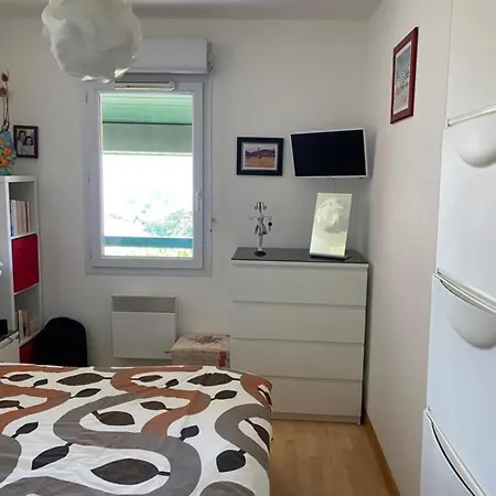 Cosy T2 With Terrace And Mountain View - * Hendaye
